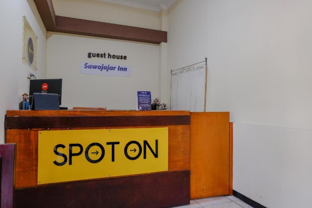 Sawojajar Inn Malang Ngoại thất bức ảnh