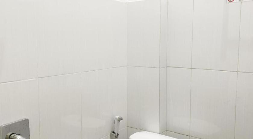 Sawojajar Inn Malang Ngoại thất bức ảnh