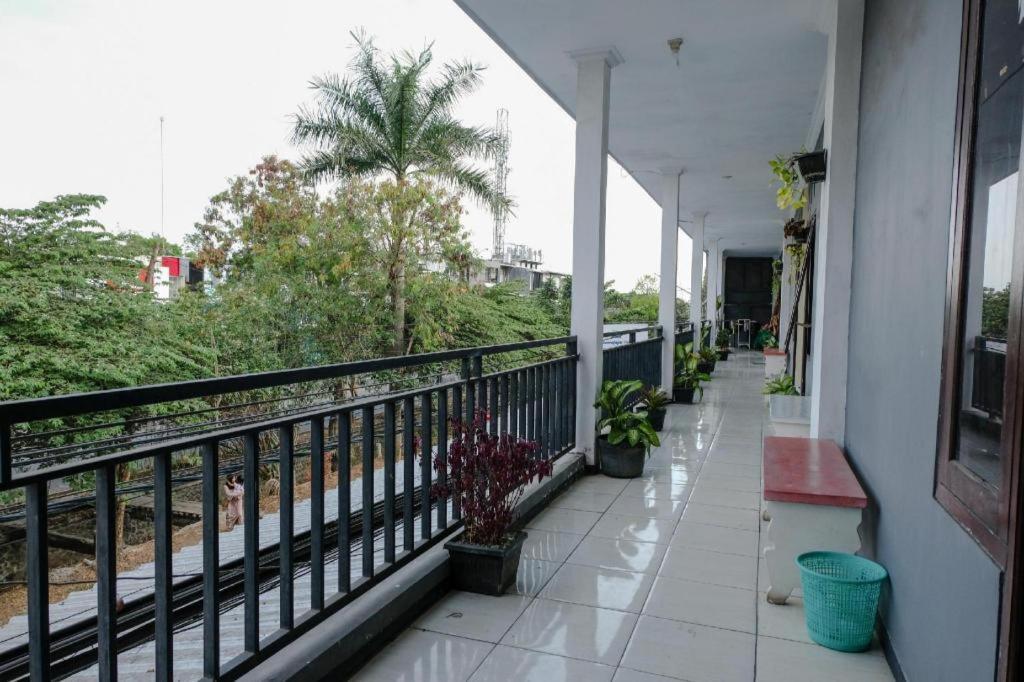 Sawojajar Inn Malang Ngoại thất bức ảnh